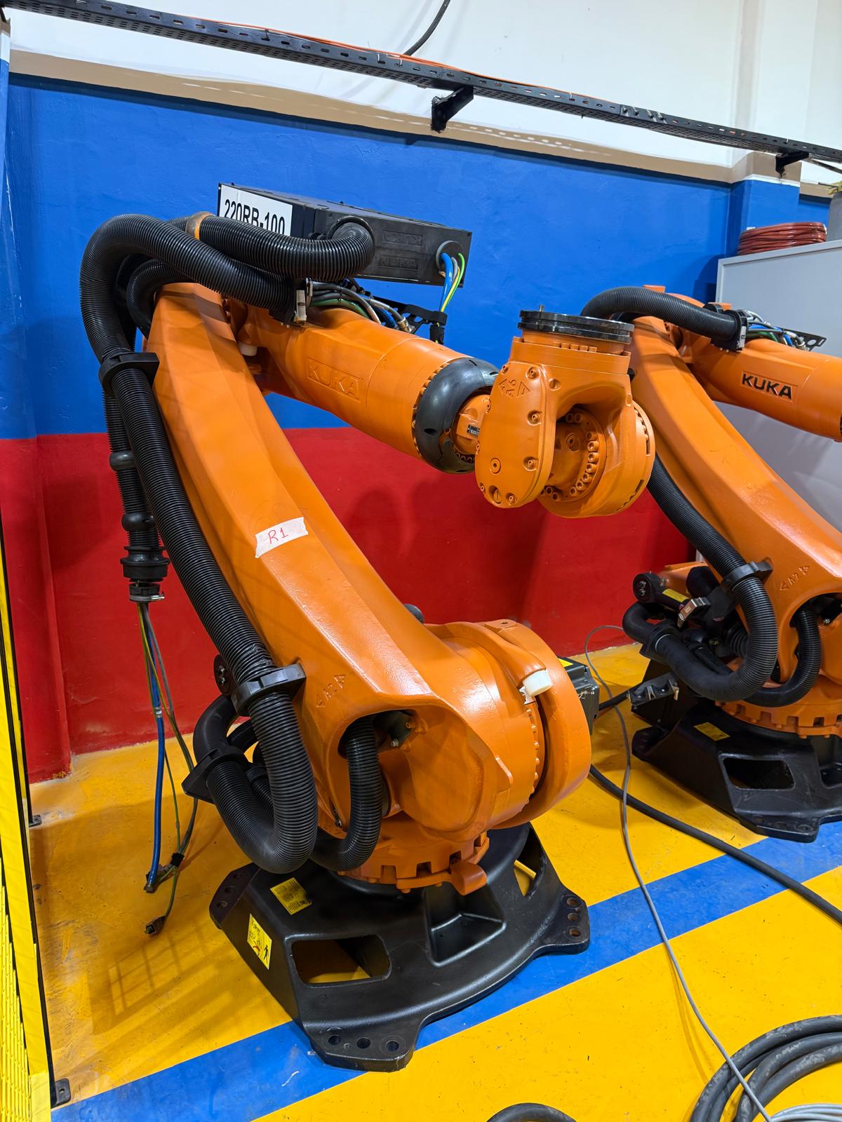 KUKA ROBOT KR 240 KRC4 2014 MODEL